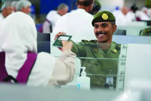 سهولة وسرعة في الإنجاز تنفذها الجوازات لراحة الحجاج (واس)