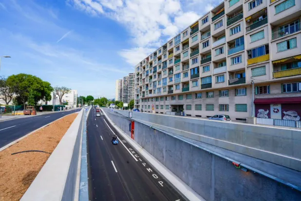 الكهرباء انقطعت عن نحو 45 ألف منزل وعن مطار مدينة نيس (بلدية نيس عبر «فيسبوك»)