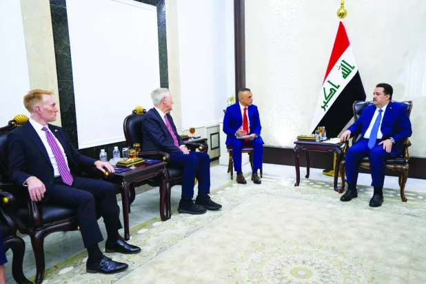 السوداني لدى استقباله السيناتورَين بمجلس الشيوخ الأميركي آنغس كينغ وجيمس لانكفورد (رئاسة الوزراء)