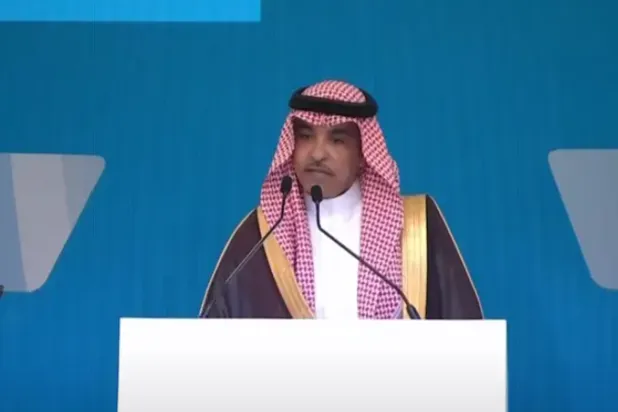 سلمان الدوسري وزير الإعلام السعودي يتحدث خلال المؤتمر الصحافي في الرياض الاثنين (الشرق الأوسط)