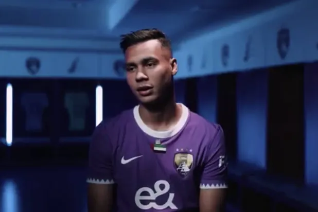 حسين رحيمي خلال حديثه المرئي لجماهير العين (نادي العين) 