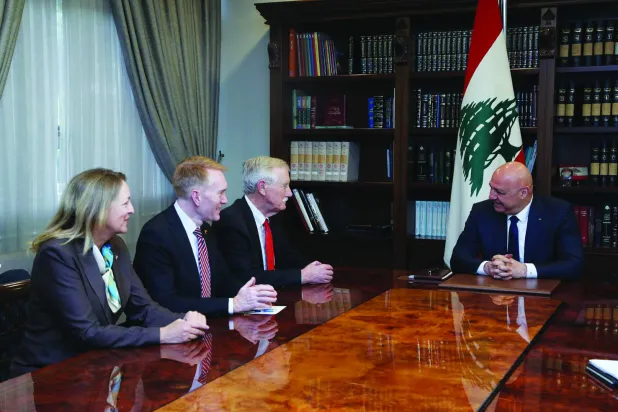 
الرئيس جوزيف عون مستقبلاً وفداً من الكونغرس الأميركي في قصر بعبدا (الرئاسة اللبنانية)