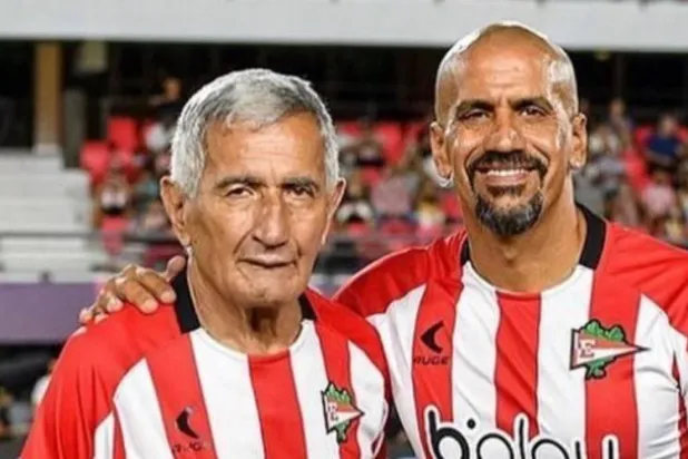 خوان رامون فيرون إلى جوار ابنه خوان سيباستيان فيرون (وسائل إعلام أرجنتينية)