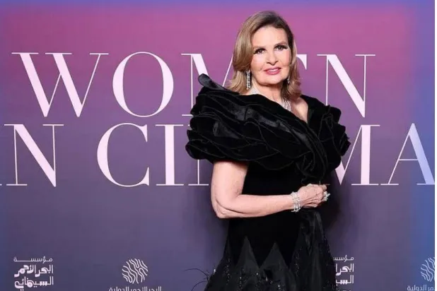 الفنانة المصرية يسرا عاشقة للسينما (صفحتها في فيسبوك)