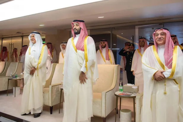 ولي العهد خلال تشريفه المباراة النهائية على كأس الملك (واس)