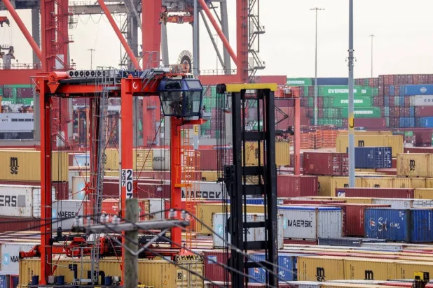 Küresel ticaretin hacim olarak yüzde 80'inden fazlası deniz yoluyla gerçekleşiyor (Reuters)