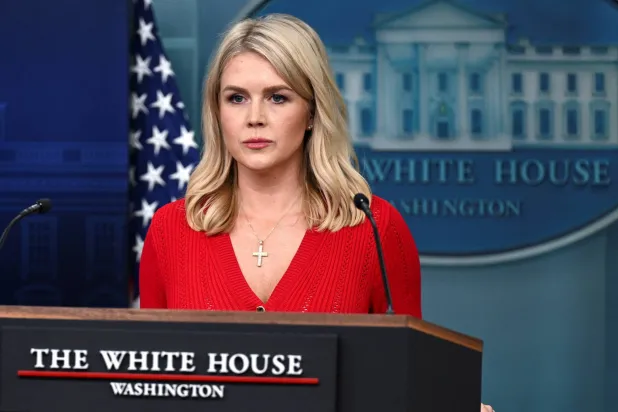 كارولين ليفيت المتحدثة باسم البيت الأبيض (رويترز)