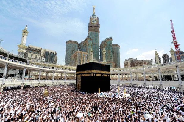 تضم أبراج الساعة أطول برج سكني مأهول في العالم بارتفاع 603 أمتار (الشرق الأوسط)