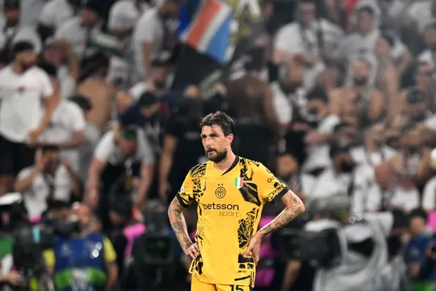 فرنتشيسكو أتشيربي (رويترز)