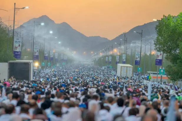 أكثر من 3 مليارات لتر من المياه العذبة جرى ضخّها العام الماضي في مكة المكرمة والمشاعر المقدسة خلال أيام التروية وعرفة وأول أيام عيد الأضحى (واس)