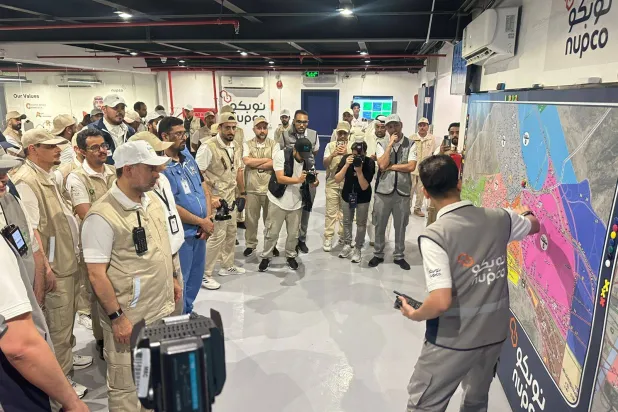 وزير الصحة السعودي يقف على جاهزية مركز «نوبكو» اللوجيستي في عرفات لموسم الحج (الشرق الأوسط)