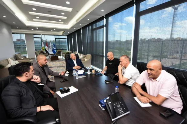 الاتحاد المصري لكرة القدم في اجتماعه مع حسام حسن مدرب المنتخب (الاتحاد المصري) 