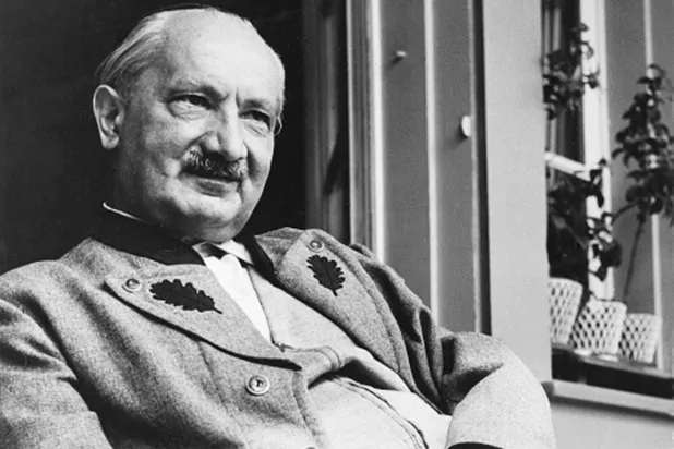 ما معنى أن يكون الإنسان إنساناً؟