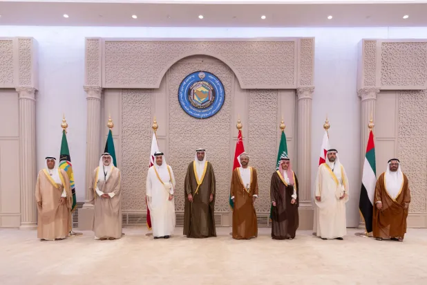 Gulf officials pose for a family photo at the ministerial council meeting in Kuwait. (Saudi Foreign Ministry)