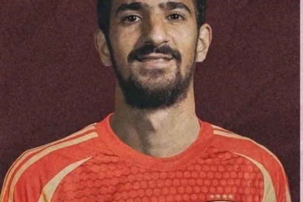 لاعب خط الوسط التونسي محمد علي بن رمضان (النادي الأهلي)