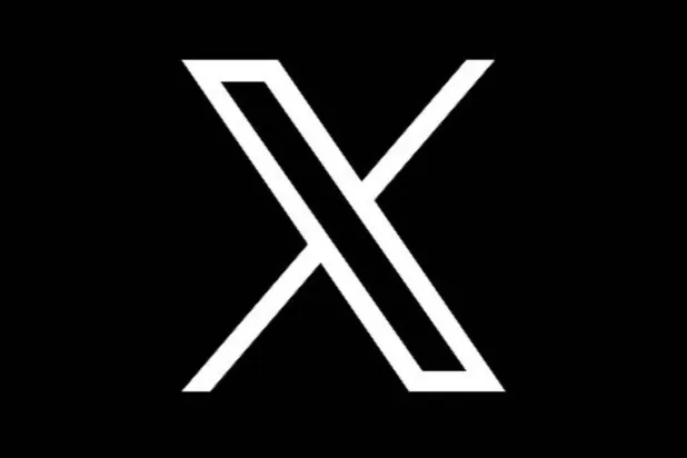 لطالما وصف ماسك منصة «X» بأنها «تطبيق كل شيء» يدمج الشبكات الاجتماعية والمراسلة والمدفوعات في مكان واحد (إكس)