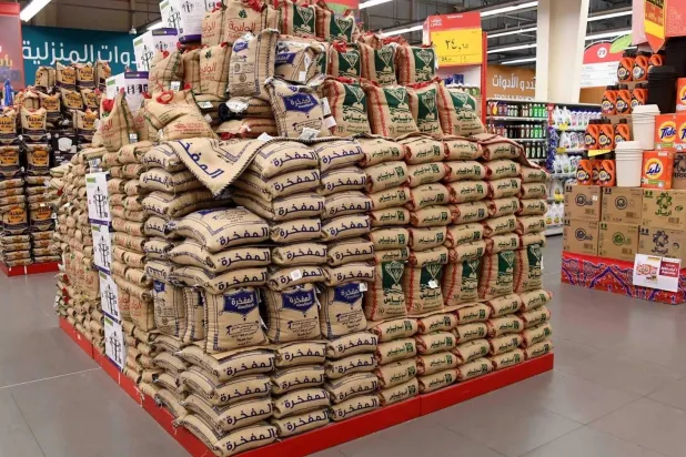 إحدى أسواق المواد الغذائية في السعودية (الشرق الأوسط)