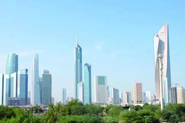 جانب من مدينة الكويت (رويترز)