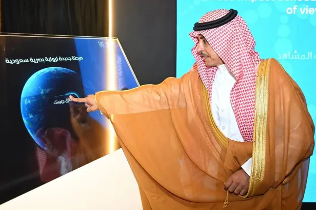 وزير الإعلام سلمان الدوسري لدى إطلاقه «منصة الصور السعودية» الأربعاء (واس)