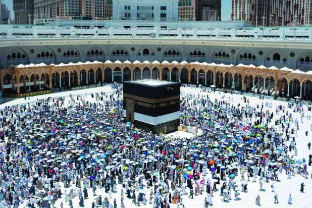 Hacılar dün Kabe'yi tavaf etti (SPA)