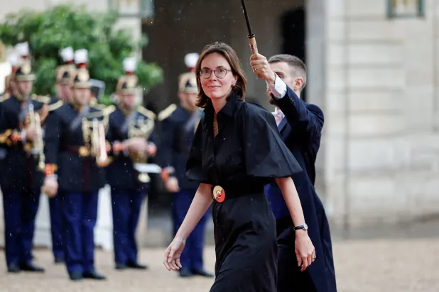 وزيرة الموازنة الفرنسية أميلي دي مونتشالين (رويترز)