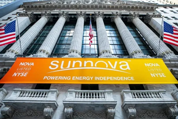 إعلان لشركة «صن نوفا» في بورصة وول ستريت (أرشيفية - إكس) 