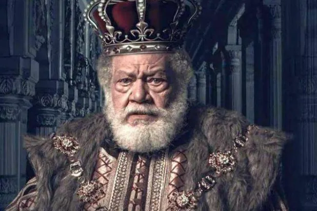 يحيى الفخراني يعيد تقديم «الملك لير» (المسرح القومي)