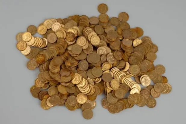 مستودع من العملات الذهبية (متحف بوهيميا الشرقية)