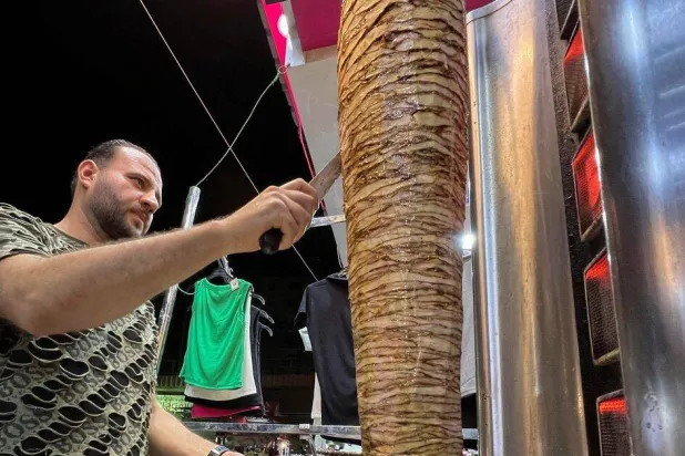 من بينها الشاورما والفلافل... إليكم أفضل الساندويتشات حول العالم 