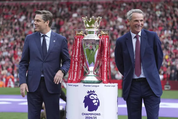 أندية الدوري الإنجليزي حققت أعلى إيرادات بين الدوريات الكبرى بقيمة 6.3 مليار جنيه إسترليني (أ.ب)