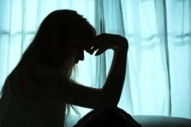 لدى الأشخاص السلبيين مستويات أعلى بكثير من الاكتئاب والقلق (رويترز)