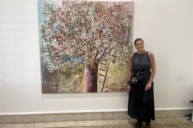 ماجدة شعبان في معرضها «بيروت عُدتُ إليك»... (الشرق الأوسط)