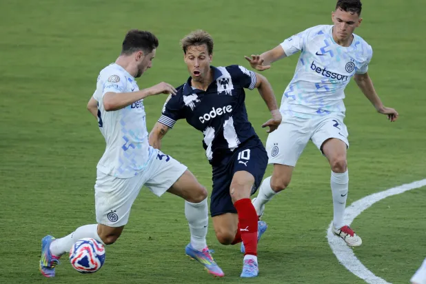 لم ينجح انتر ميلان بتسجيل بداية قوية في المونديال (رويترز) 