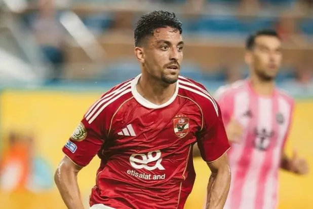 طاهر محمد طاهر (النادي الأهلي)