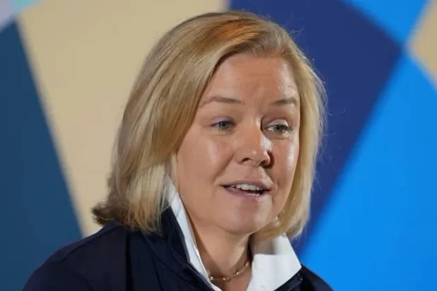 سارة هيرشلاند الرئيس التنفيذي للجنة الأولمبية الأميركية (رويترز) 