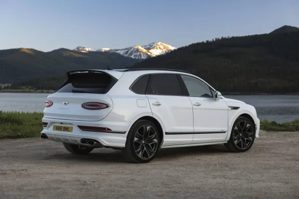 «بنتلي» تكشف عن «بنتايجا سبيد» الجديدة: الأقوى بين سياراتها الـ«SUV»