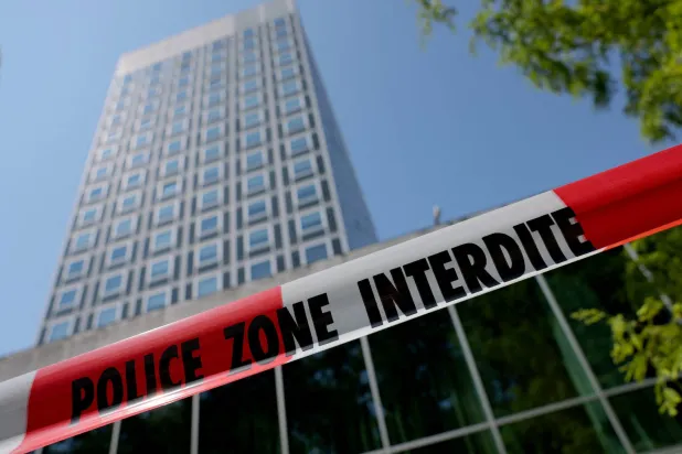 فندق «إنتركونتيننتال» في جنيف حيث عقدت المحادثات النووية يوم 20 يونيو 2025 (رويترز)