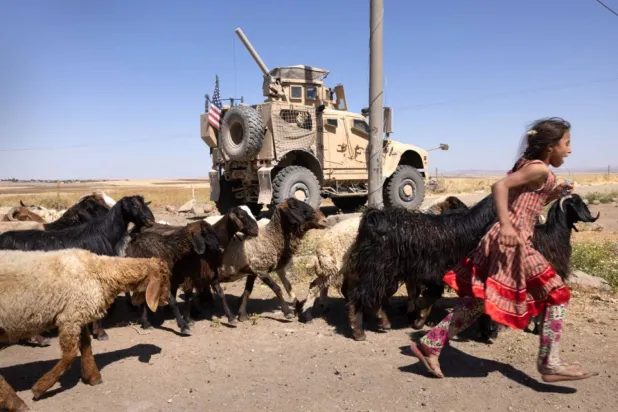 Anlaşma sonuçlandığı takdirde, Suriye-ABD ilişkilerinde yeni bir değişimin habercisi olarak onlarca yılın ardından türünün ilk örneği olacak (AFP)