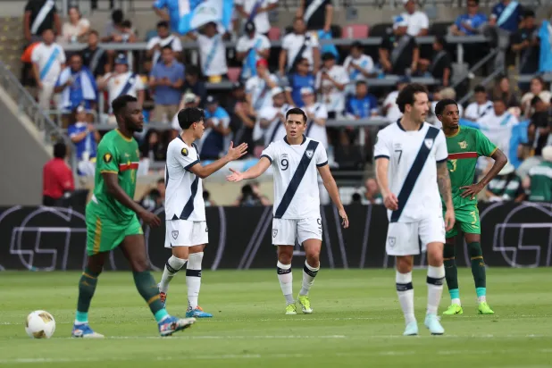 اقتنص غواتيمالا فوز ثمين على حساب غوادلوب (رويترز) 