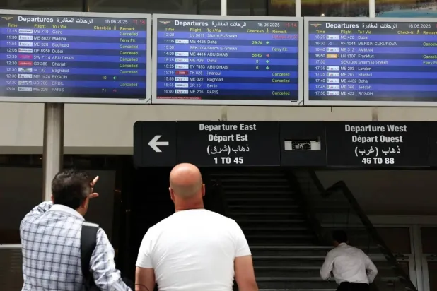 Travelers track flight changes during Iran-Israel war (Reuters)