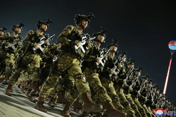 كوريا الشمالية ربما تحصل في المقابل على مشورة تقنية من روسيا بشأن عمليات إطلاق الأقمار الاصطناعية (رويترز)