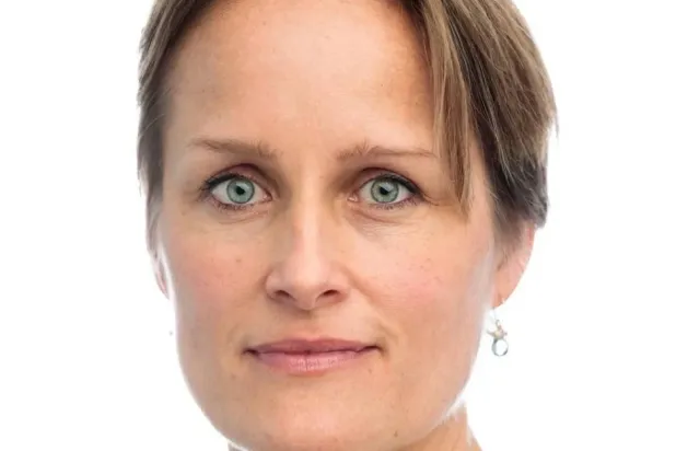 صورة غير مؤرخة أصدرتها وزارة الخارجية البريطانية تظهر الرئيسة الجديدة لجهاز الاستخبارات الخارجية البريطاني (إم آي 6) بلايز مترويلي (أ.ب)