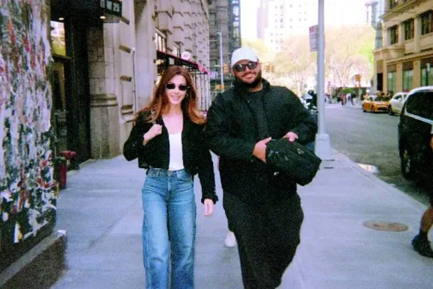 مع نانسي عجرم في شوارع نيويورك حيث جرى تصوير الكليب (إيلي رزق الله)