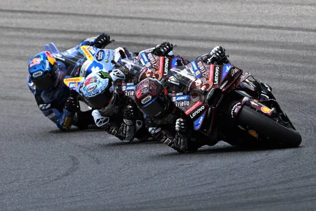 فابيو كوارتارارو متسابق ياماها (رويترز)