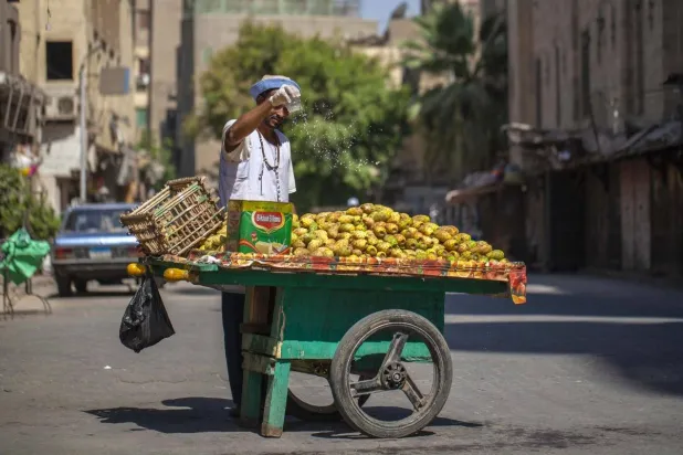عدسات المصوّرين تجوَّلت في شوارع الجمالية (المُشرف على المعرض)