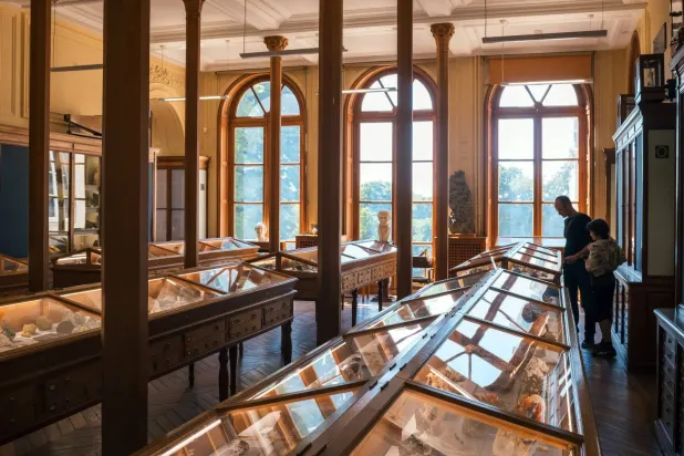 كنوز مخفية في باريس