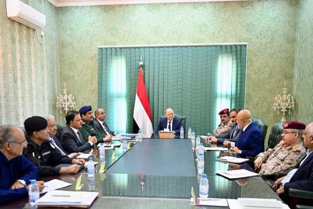 رئيس مجلس القيادة اليمني يرأس اجتماعاً للجنة الأمنية بعدن (سبأ)