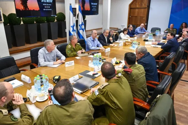 Netanyahu, Kabinet toplatısına başkanlık ederken (Arşiv - DPA)