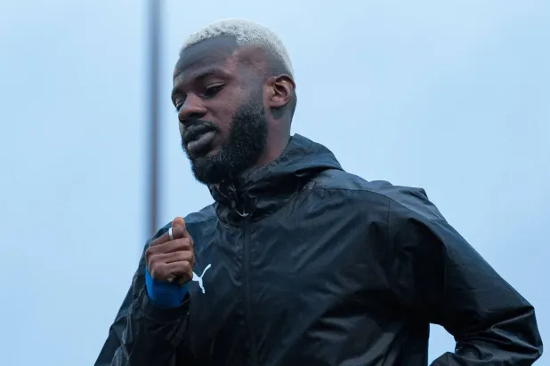 حسان تمبكتي لم يشارك في مواجهة الهلال ومانشستر سيتي (نادي الهلال) 