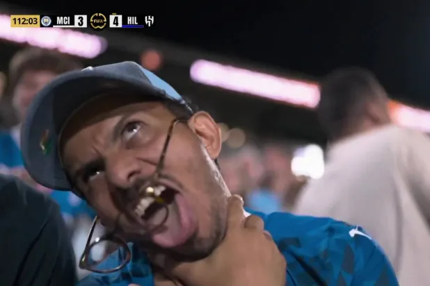 فرحة مناحي اليامي بهدف الهلال الرابع (دازن)